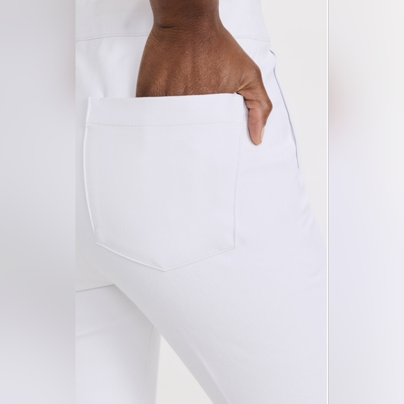 NWT Spanx Slim Straight Leg Crop Pants ~ White ~  Small, Med, Lg & 1X Available - Picture 4 of 4